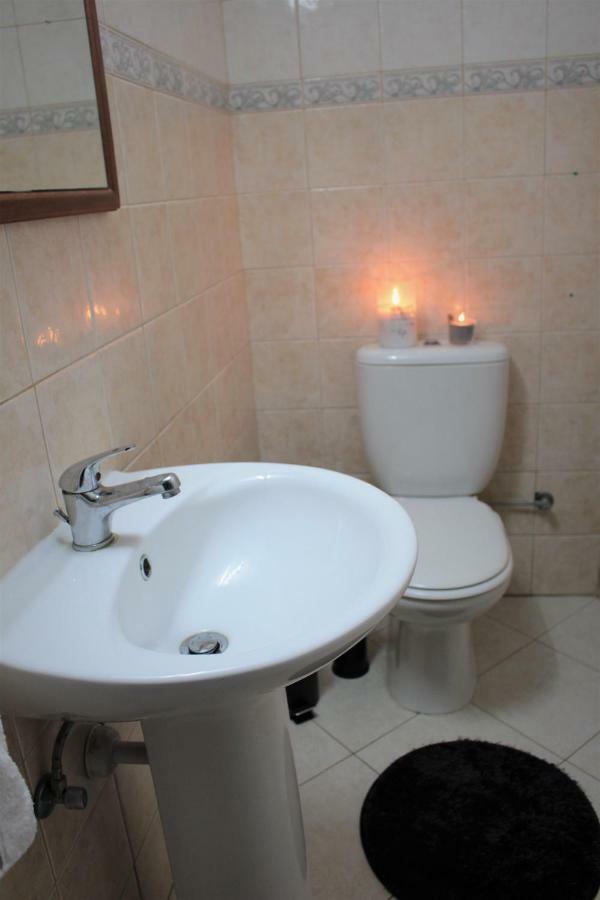 Salt Lake Town House Larnaca Exterior photo
