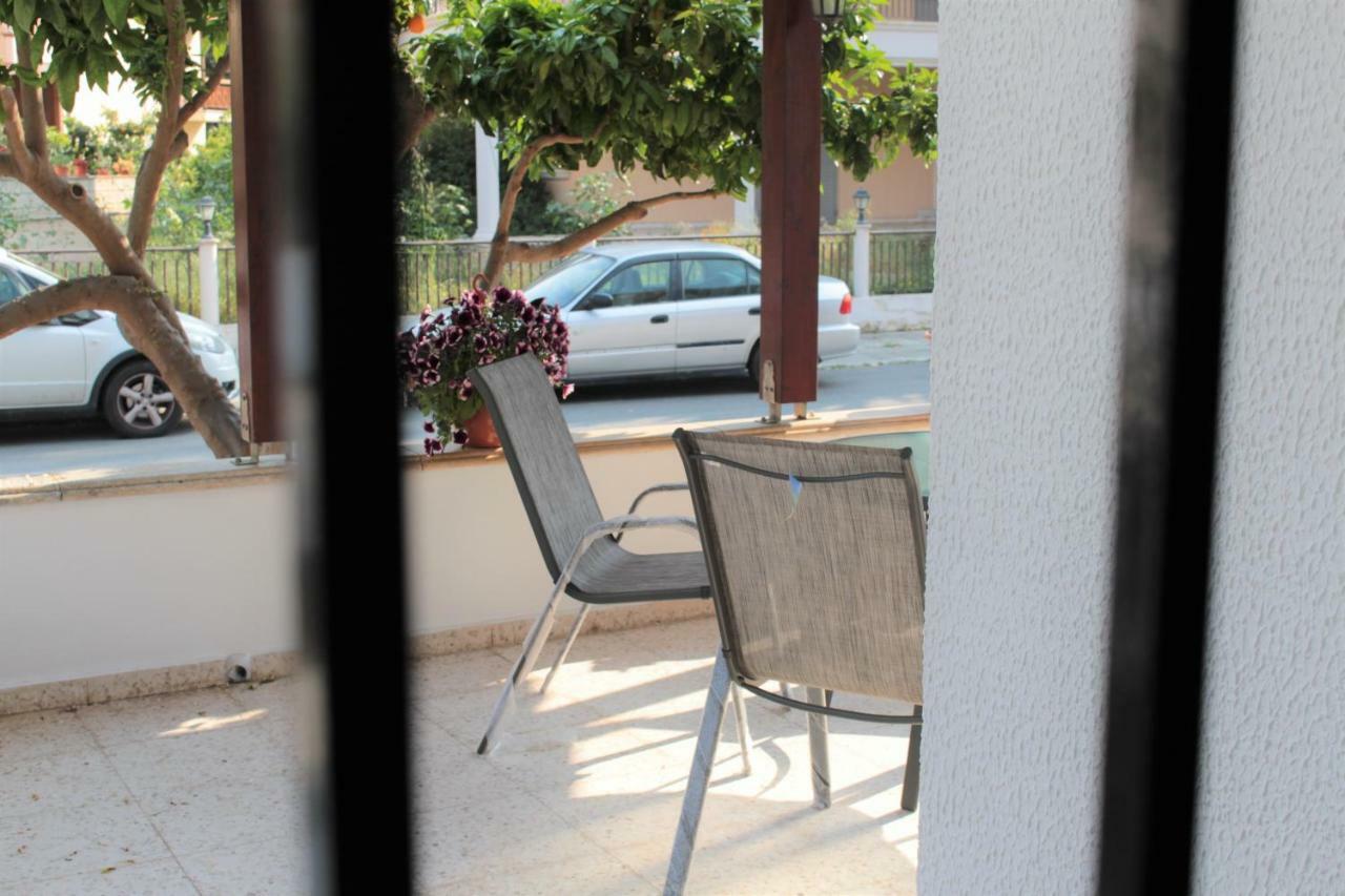 Salt Lake Town House Larnaca Exterior photo