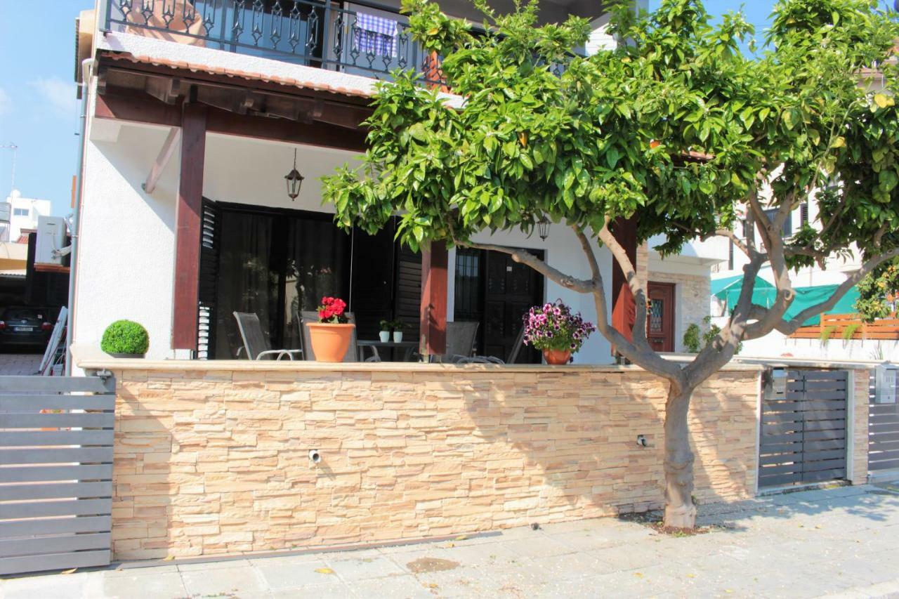 Salt Lake Town House Larnaca Exterior photo
